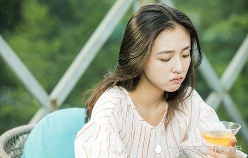 吴倩照片吃瓜,这造型太惊艳了！