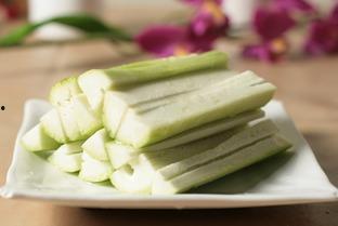 端上小板凳吃瓜,共赏人间百态